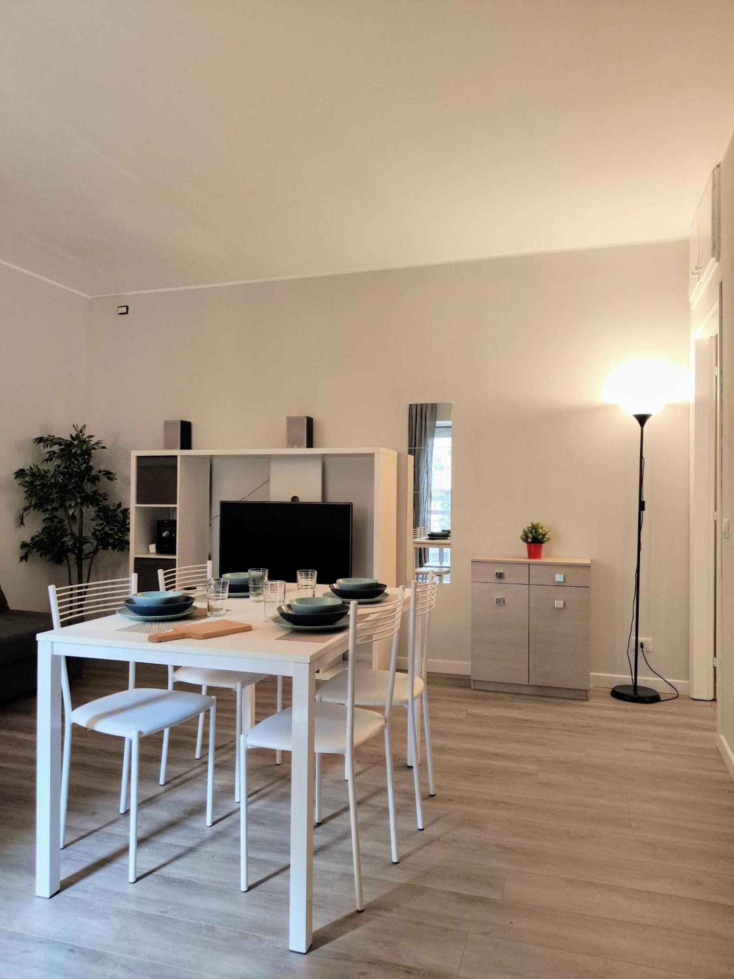 House Navigli-Life Apartment มิลาน ภายนอก รูปภาพ
