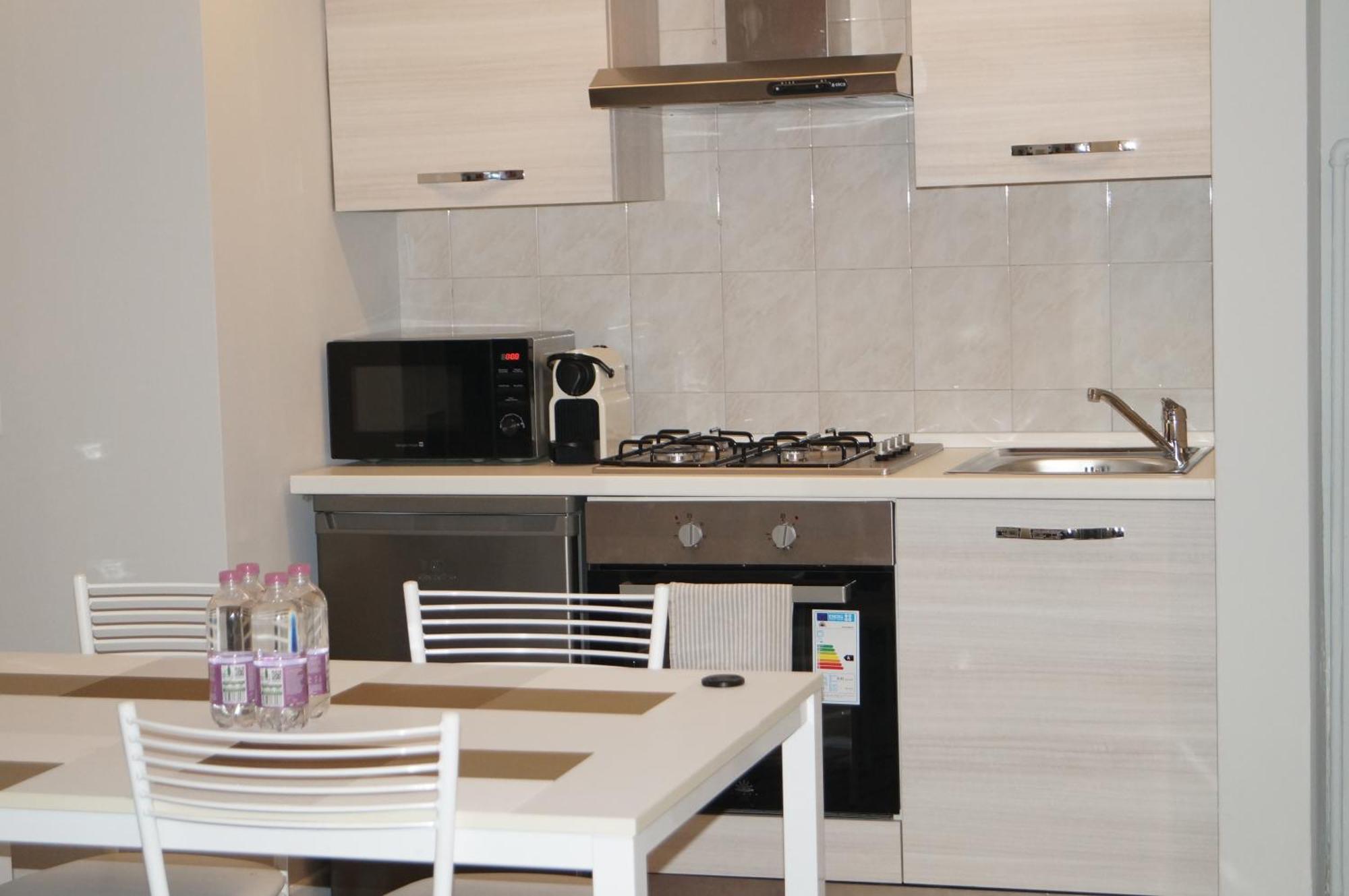 House Navigli-Life Apartment มิลาน ภายนอก รูปภาพ